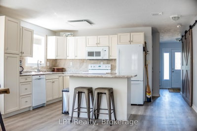 290 Taft Road • Prince Edward County, ON photo 5