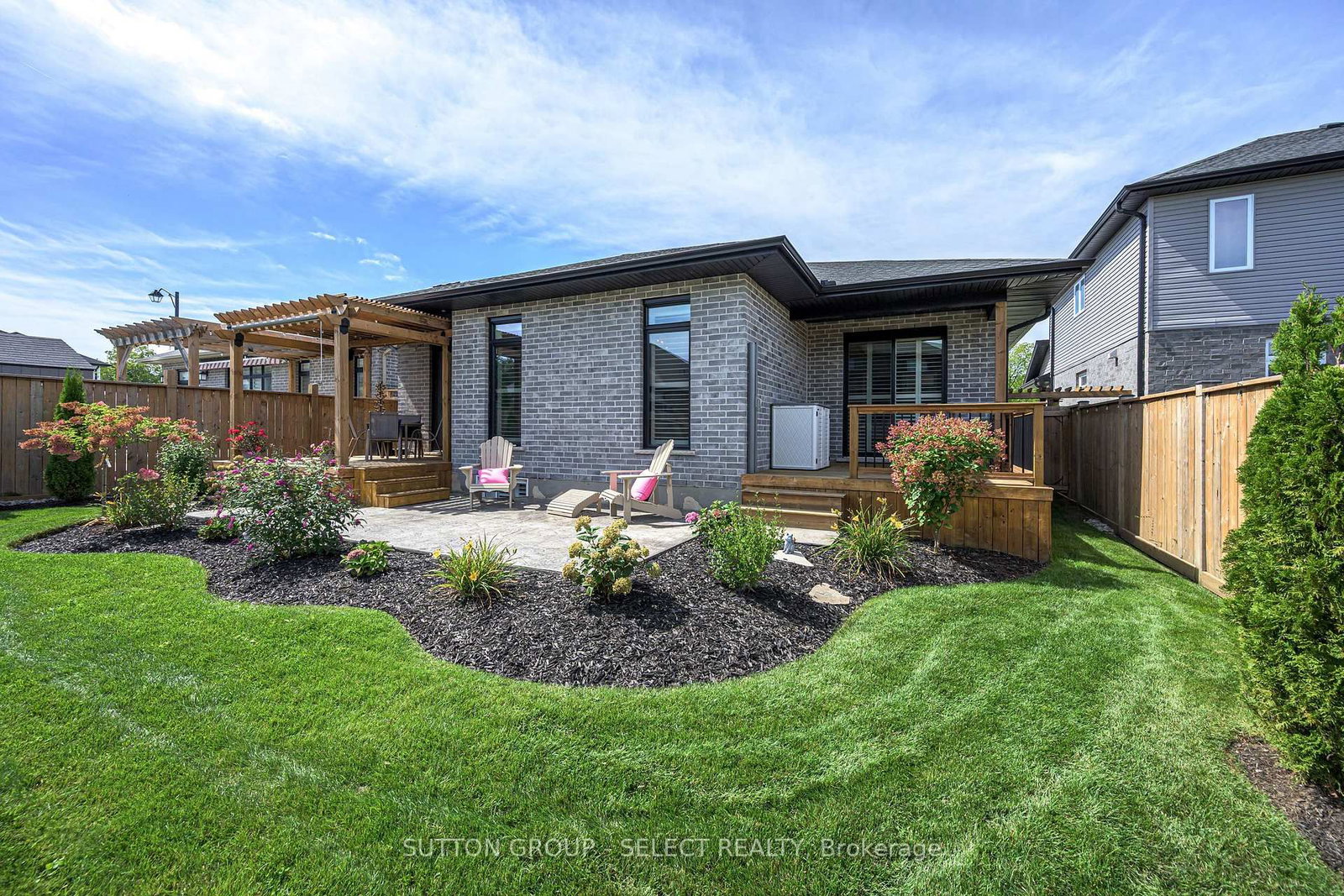 38 Royal Dornoch Drive • St. Thomas, ON photo 4