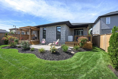 38 Royal Dornoch Drive • St. Thomas, ON photo 4
