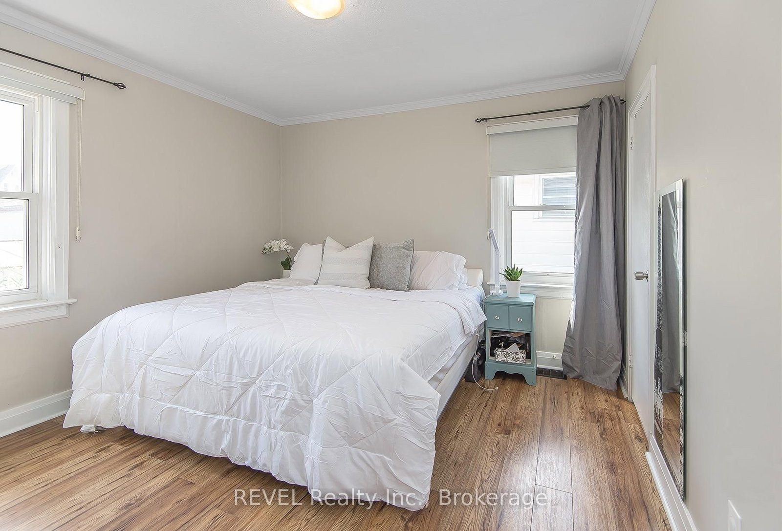 12 Garnet Street • St. Catharines, ON photo 13