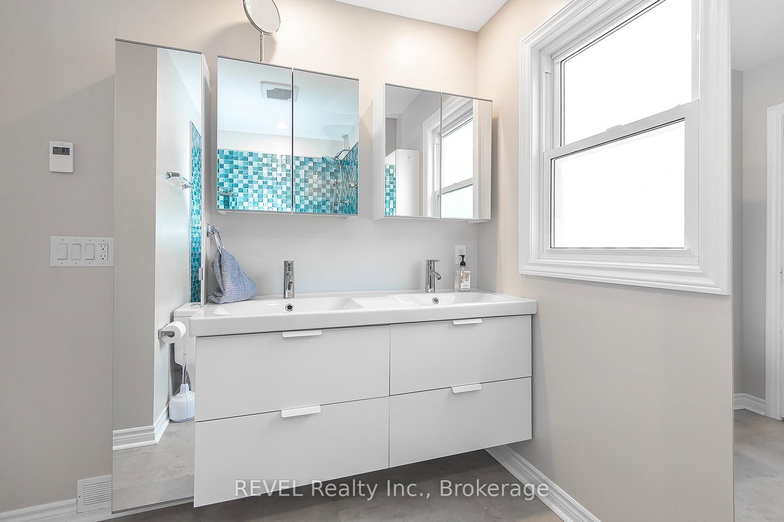 12 Garnet Street • St. Catharines, ON photo 15