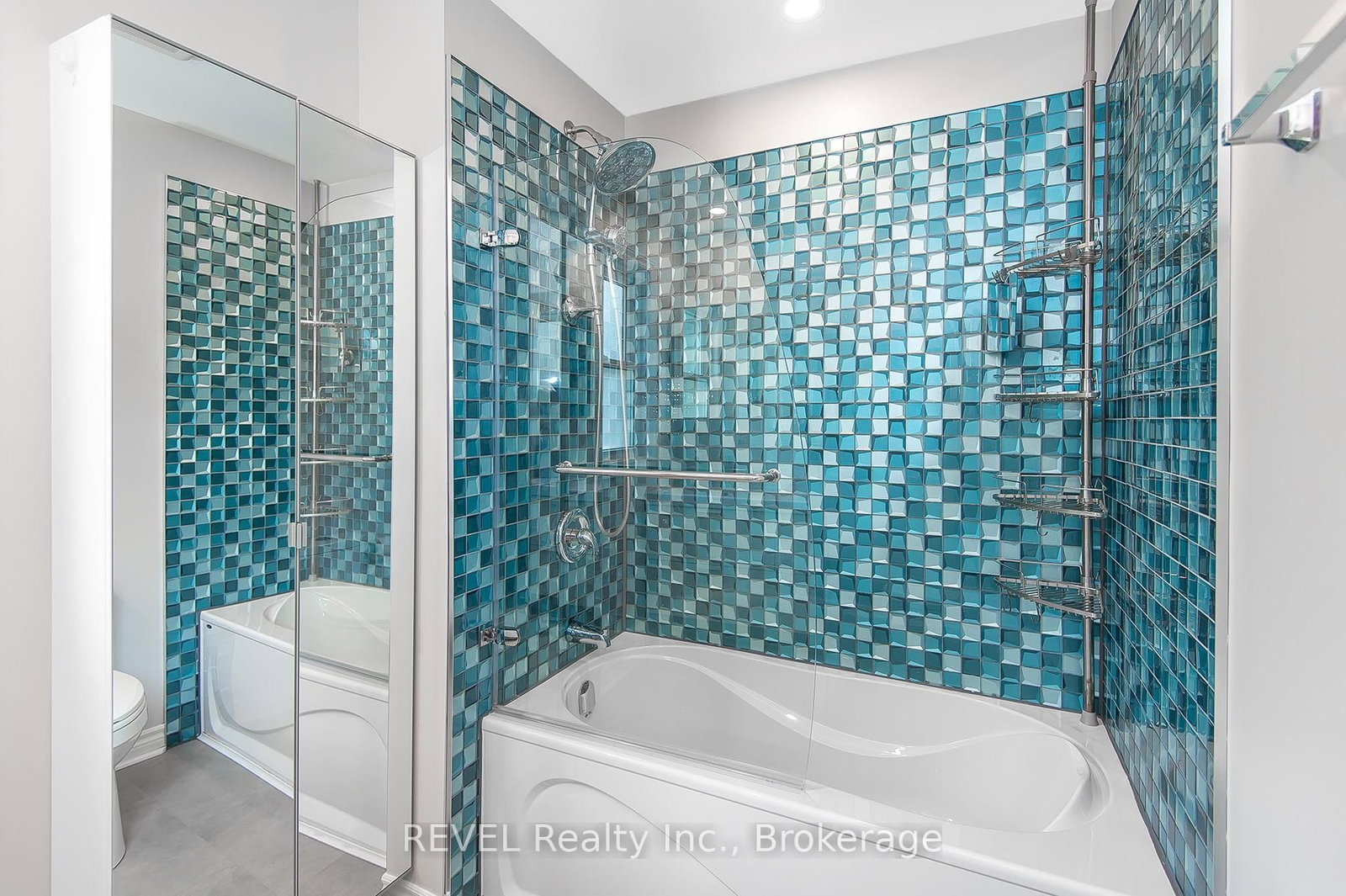 12 Garnet Street • St. Catharines, ON photo 17