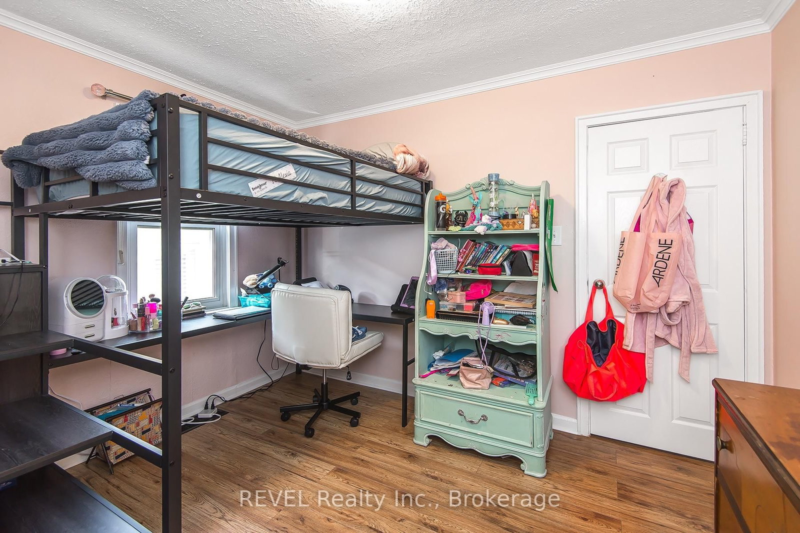12 Garnet Street • St. Catharines, ON photo 19