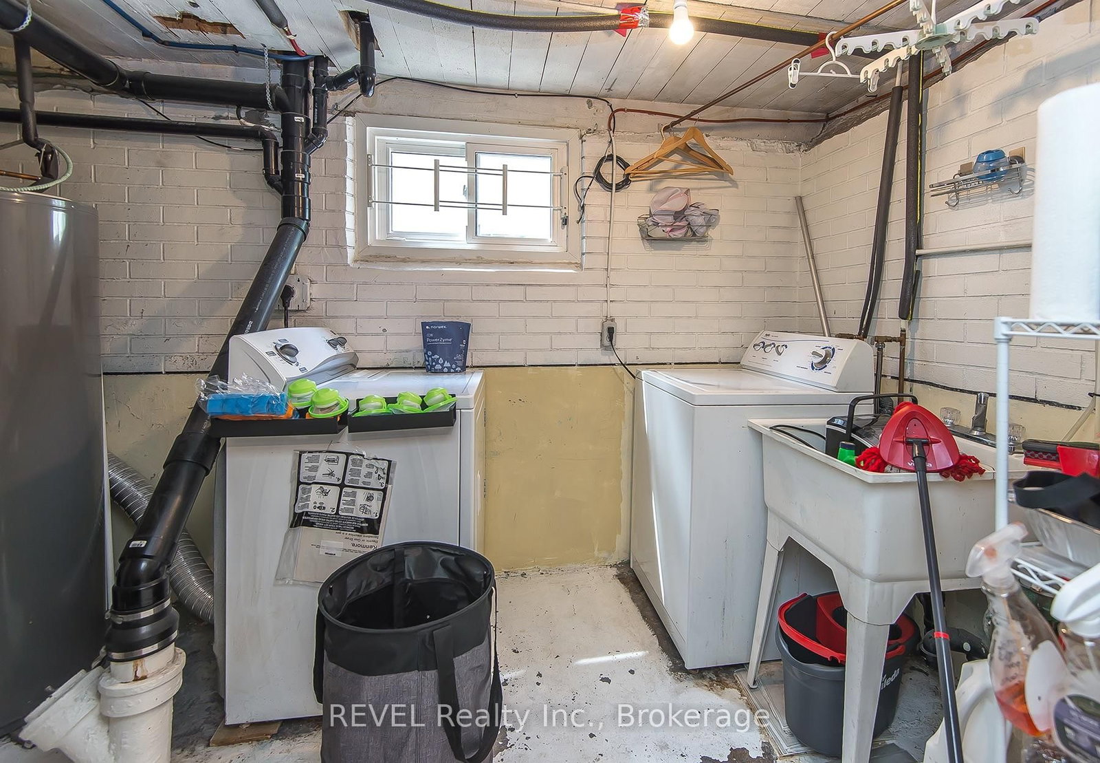 12 Garnet Street • St. Catharines, ON photo 24