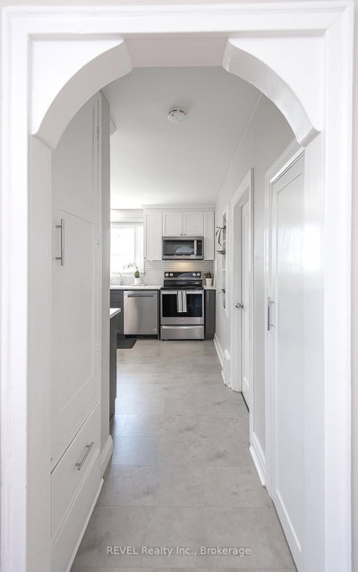 12 Garnet Street • St. Catharines, ON photo 9
