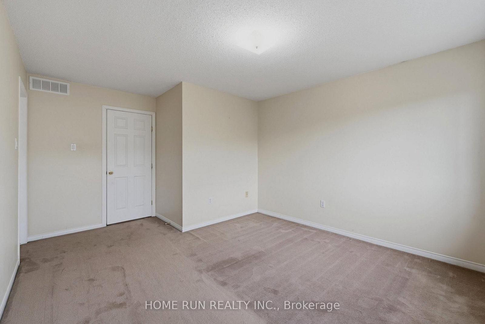 2632 Palings Private • Ottawa, ON photo 36