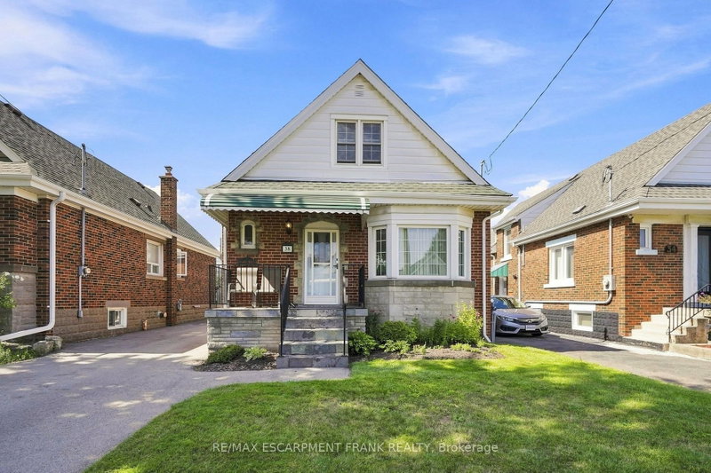 38 GARSIDE Avenue S