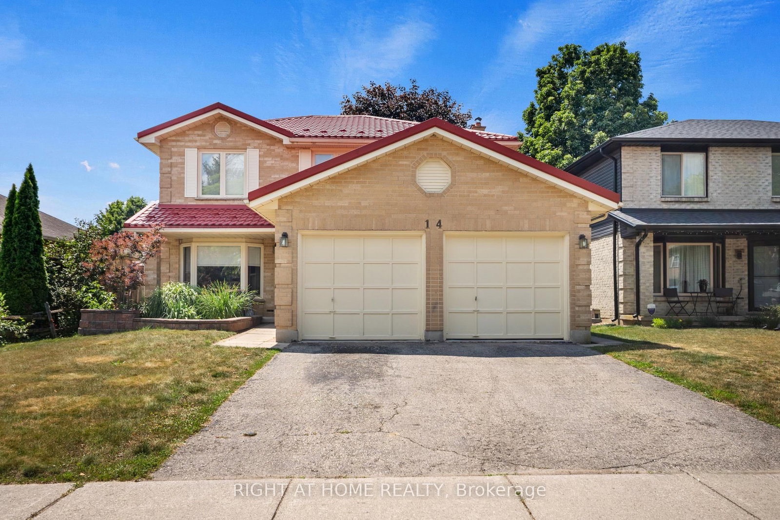 Detached House for sale at 14 Duncan Crescent, London East, Ontario, N5V 4E8 - East D - MLS: X13763534