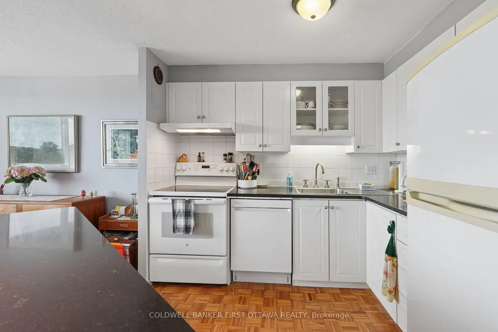 817 - 3100 Carling Avenue, Ottawa, ON — photo 9