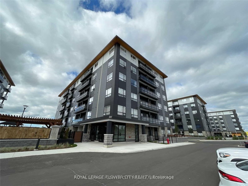 206 - 247 Northfield Drive E