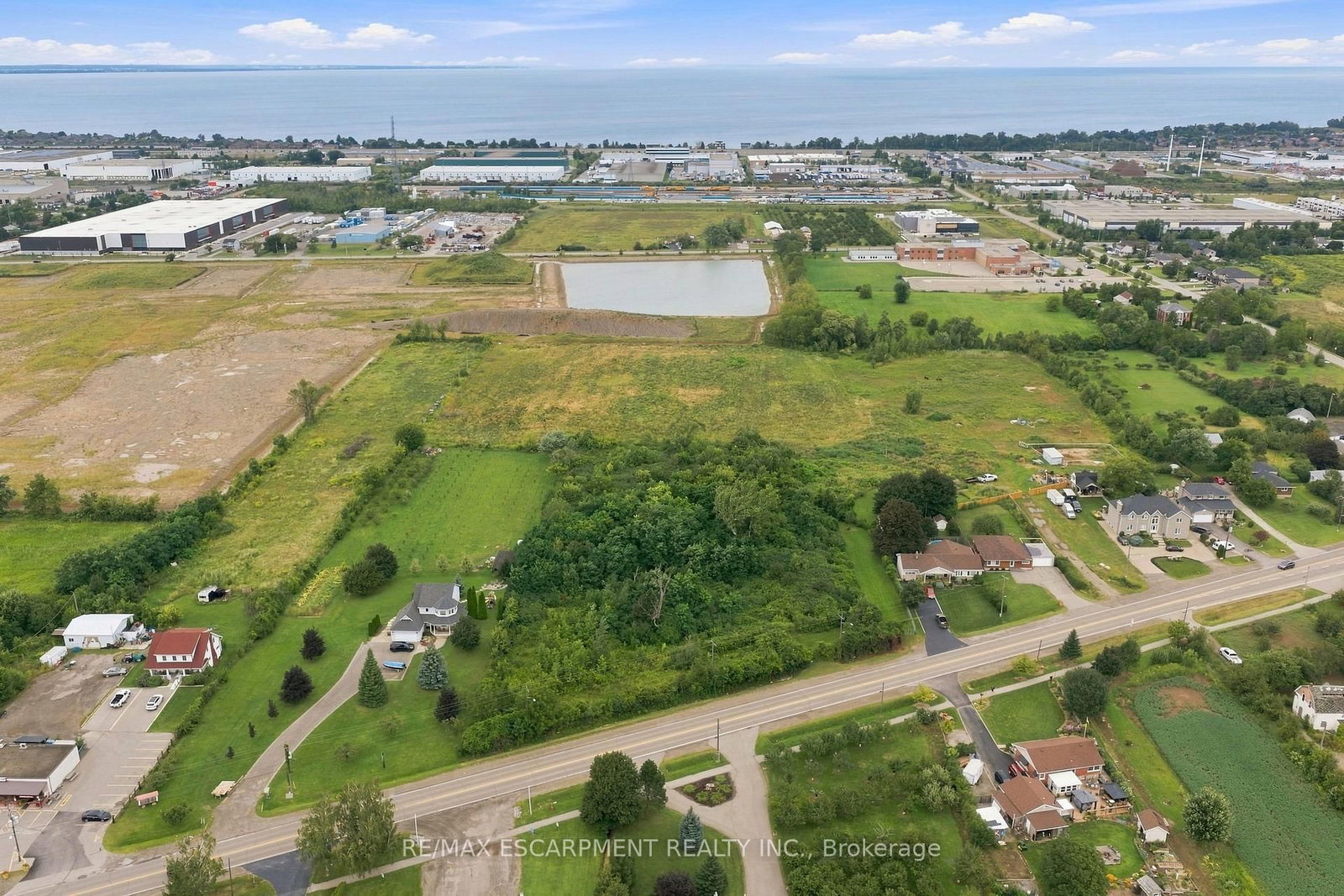 1109 HIGHWAY 8 • Hamilton, ON photo 1