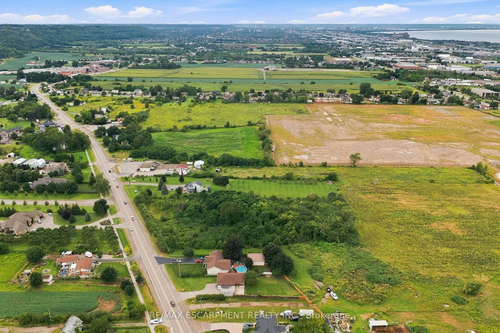 1109 HIGHWAY 8 • Hamilton, ON photo 3