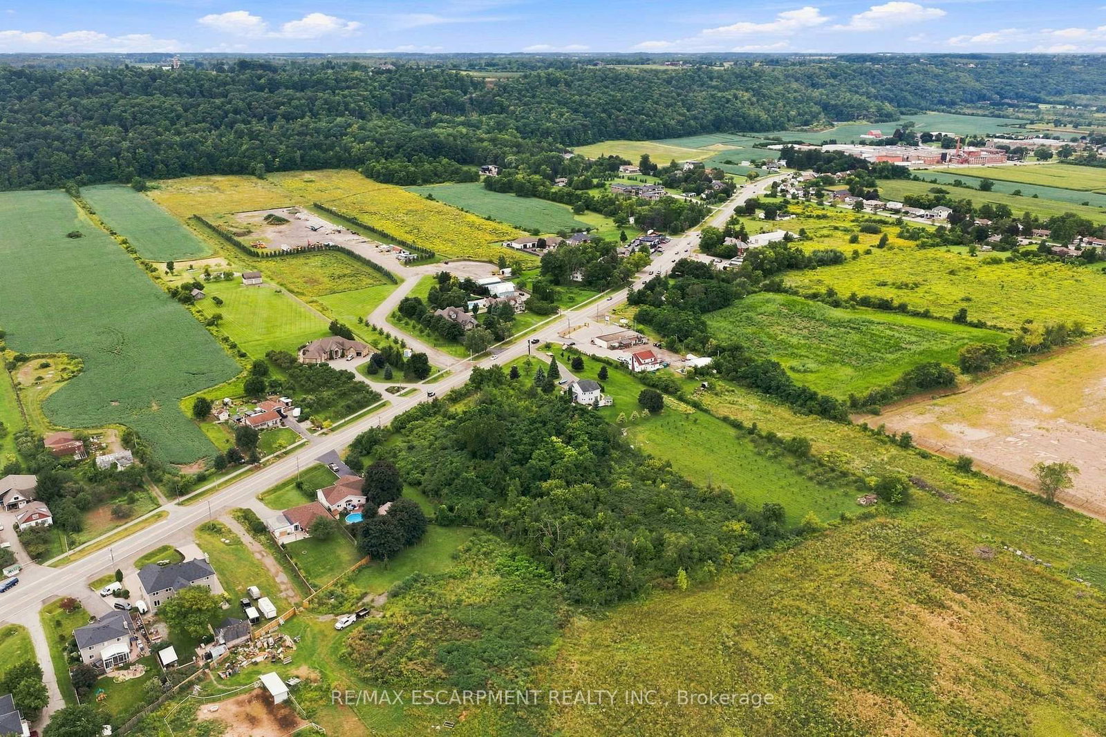 1109 HIGHWAY 8 • Hamilton, ON photo 4