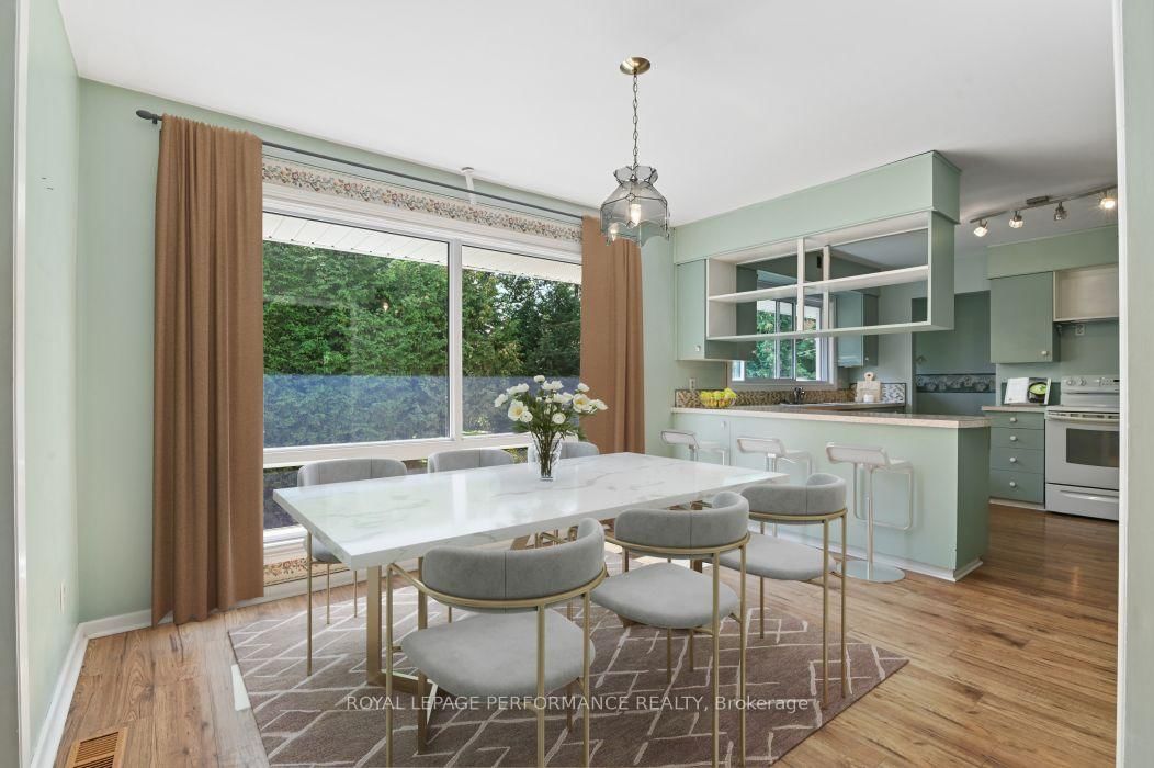 18 Honey Gables Drive • Ottawa, ON photo 8