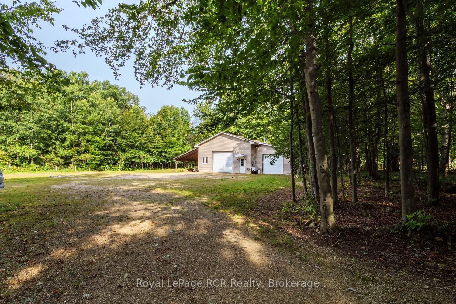 70110 Zion Church Road • Georgian Bluffs, ON photo 35