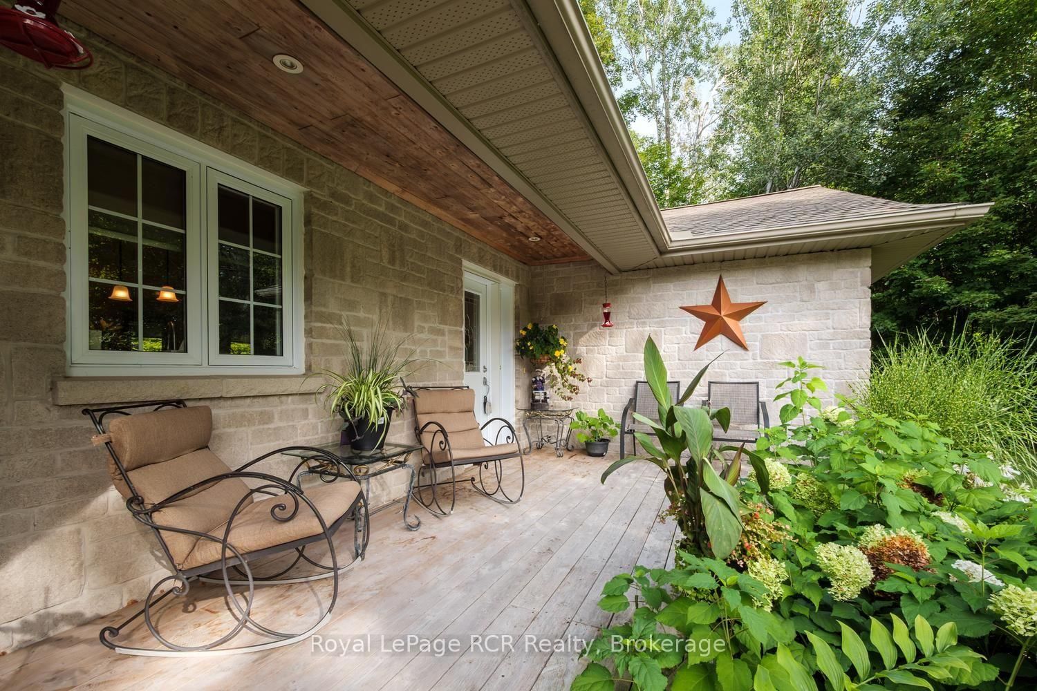70110 Zion Church Road • Georgian Bluffs, ON photo 6