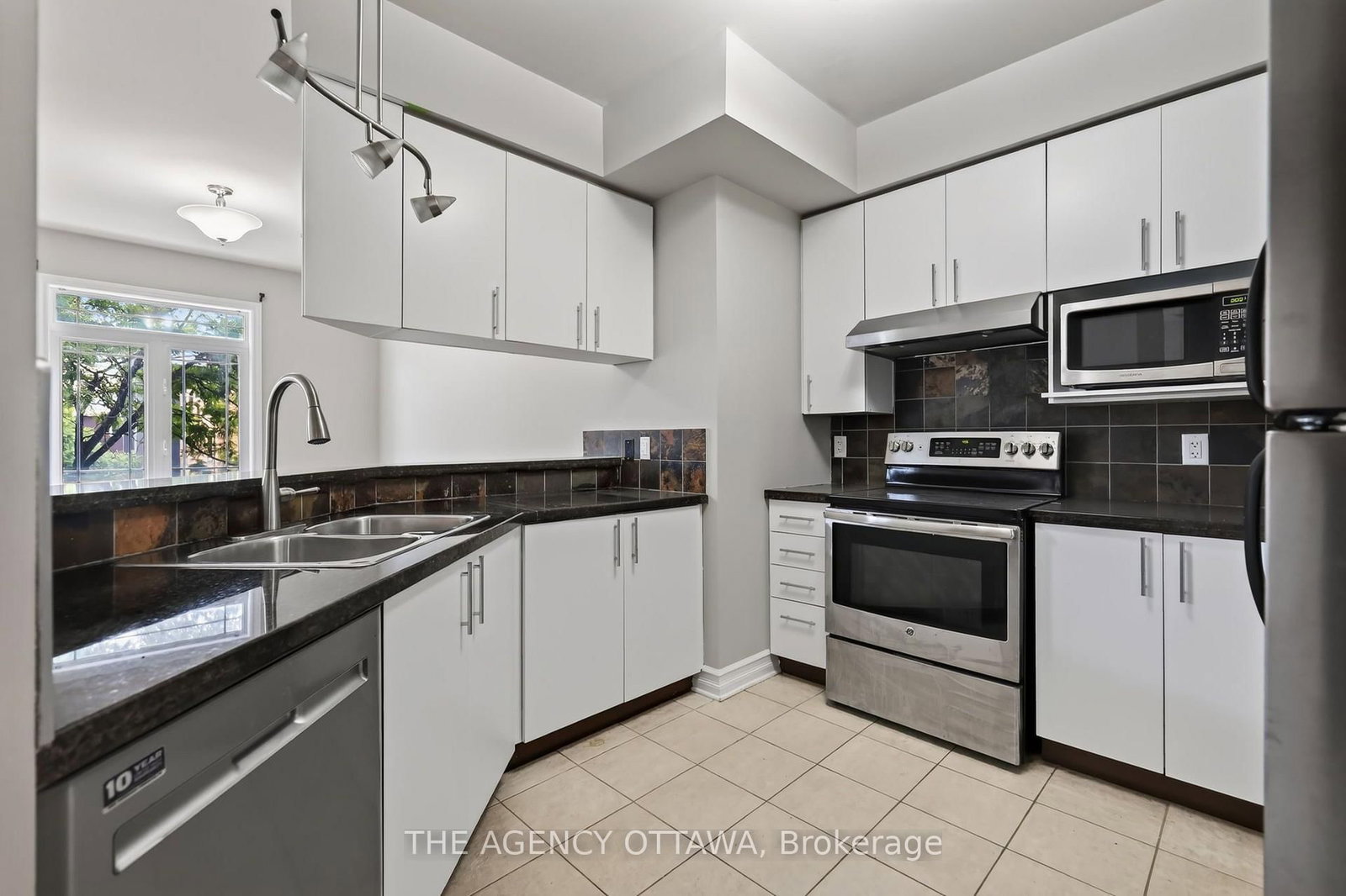 711 Churchill Avenue N • #203 • Ottawa, ON photo 15