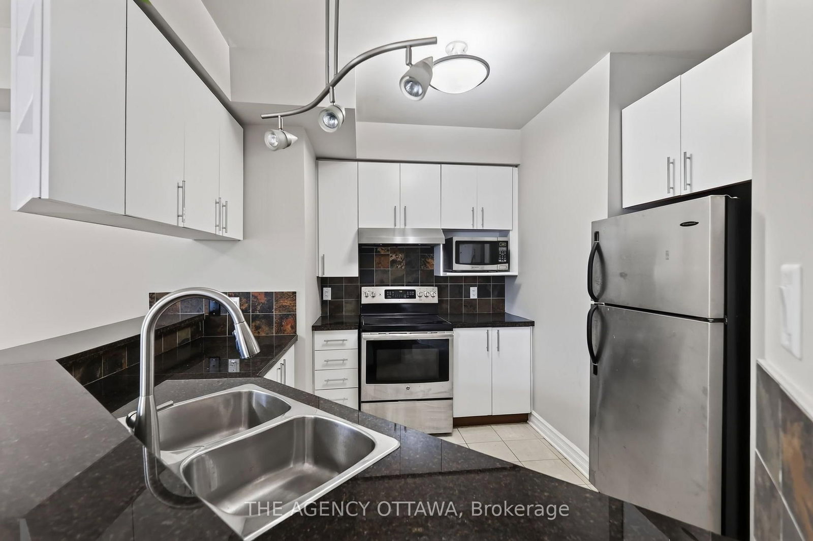 711 Churchill Avenue N • #203 • Ottawa, ON photo 18