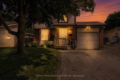 17 Hallmark Street • Brantford, ON photo 2
