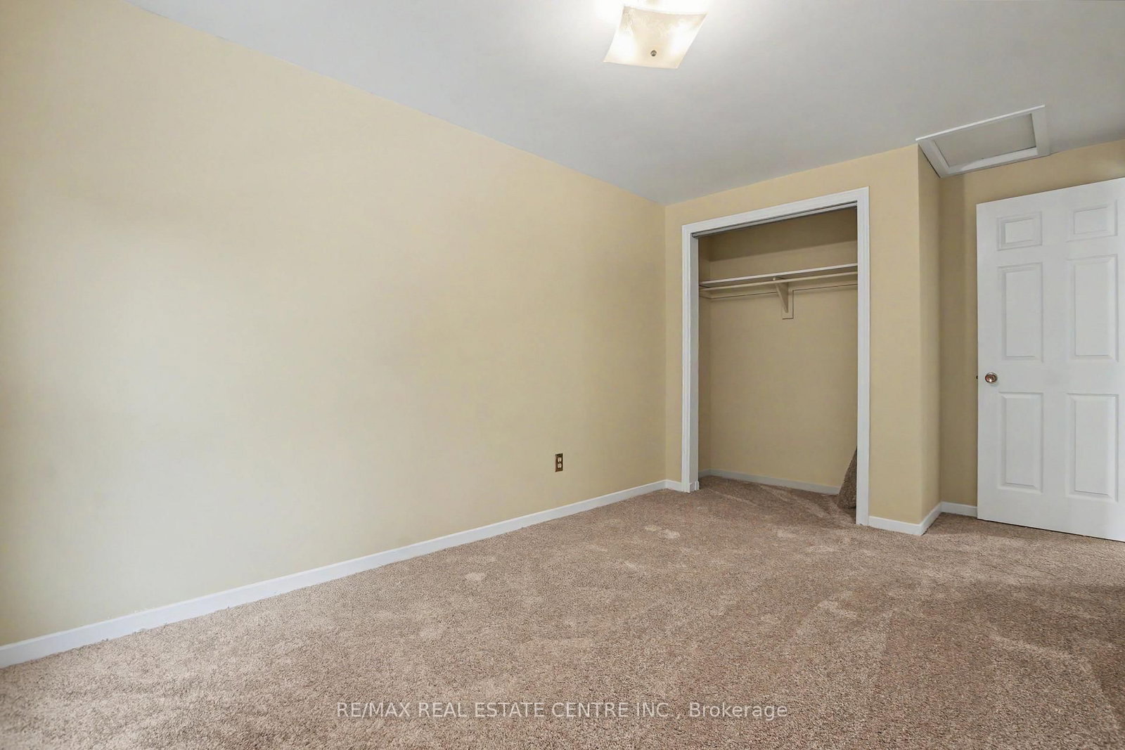 17 Hallmark Street • Brantford, ON photo 24