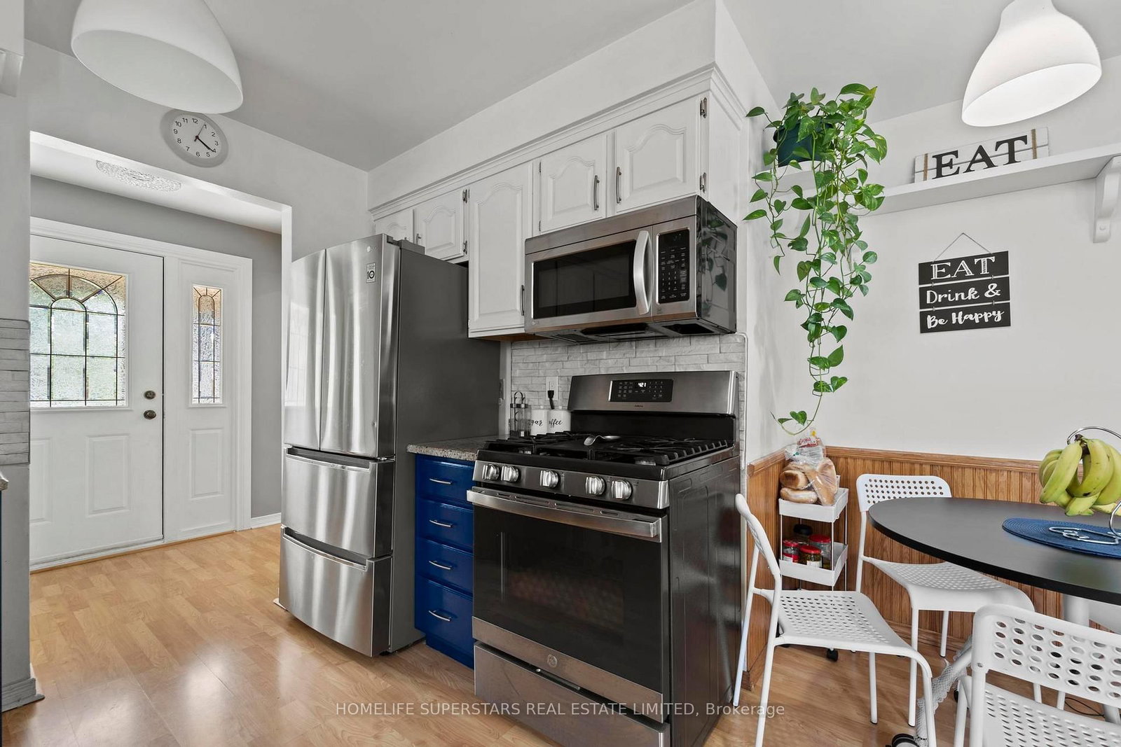 9925 Holly Crescent • Windsor, ON photo 18