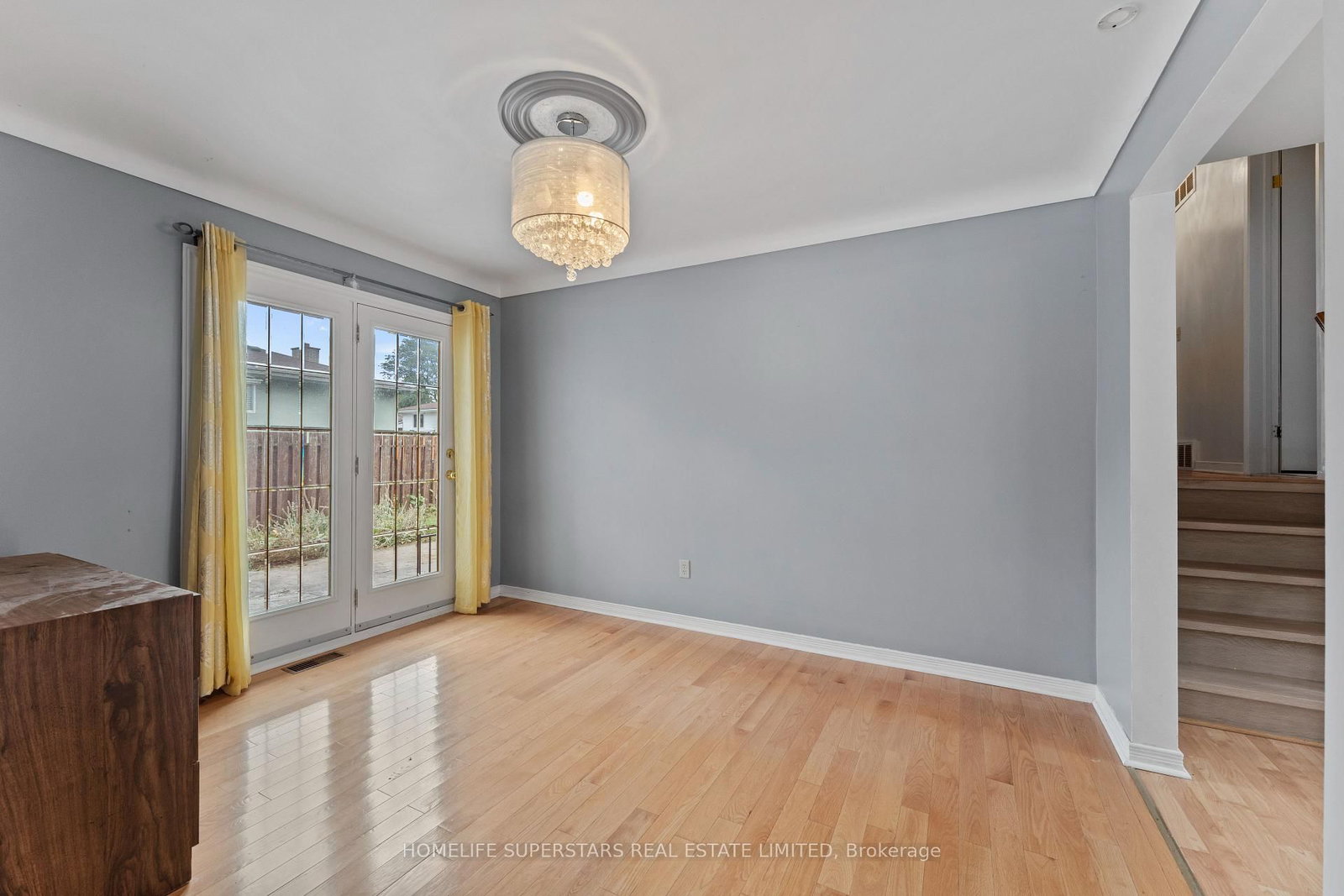 9925 Holly Crescent • Windsor, ON photo 47