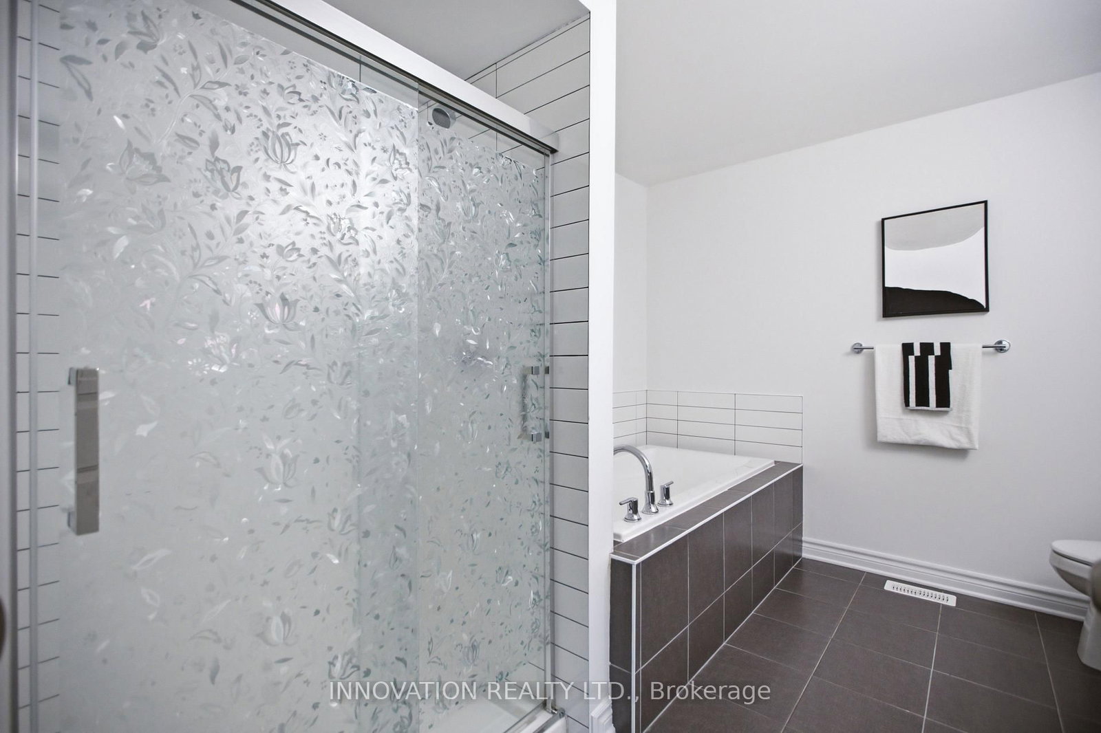 39 Hermes Avenue • Ottawa, ON photo 20