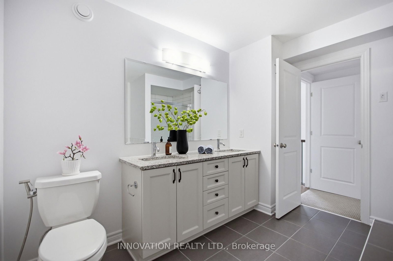 39 Hermes Avenue • Ottawa, ON photo 21