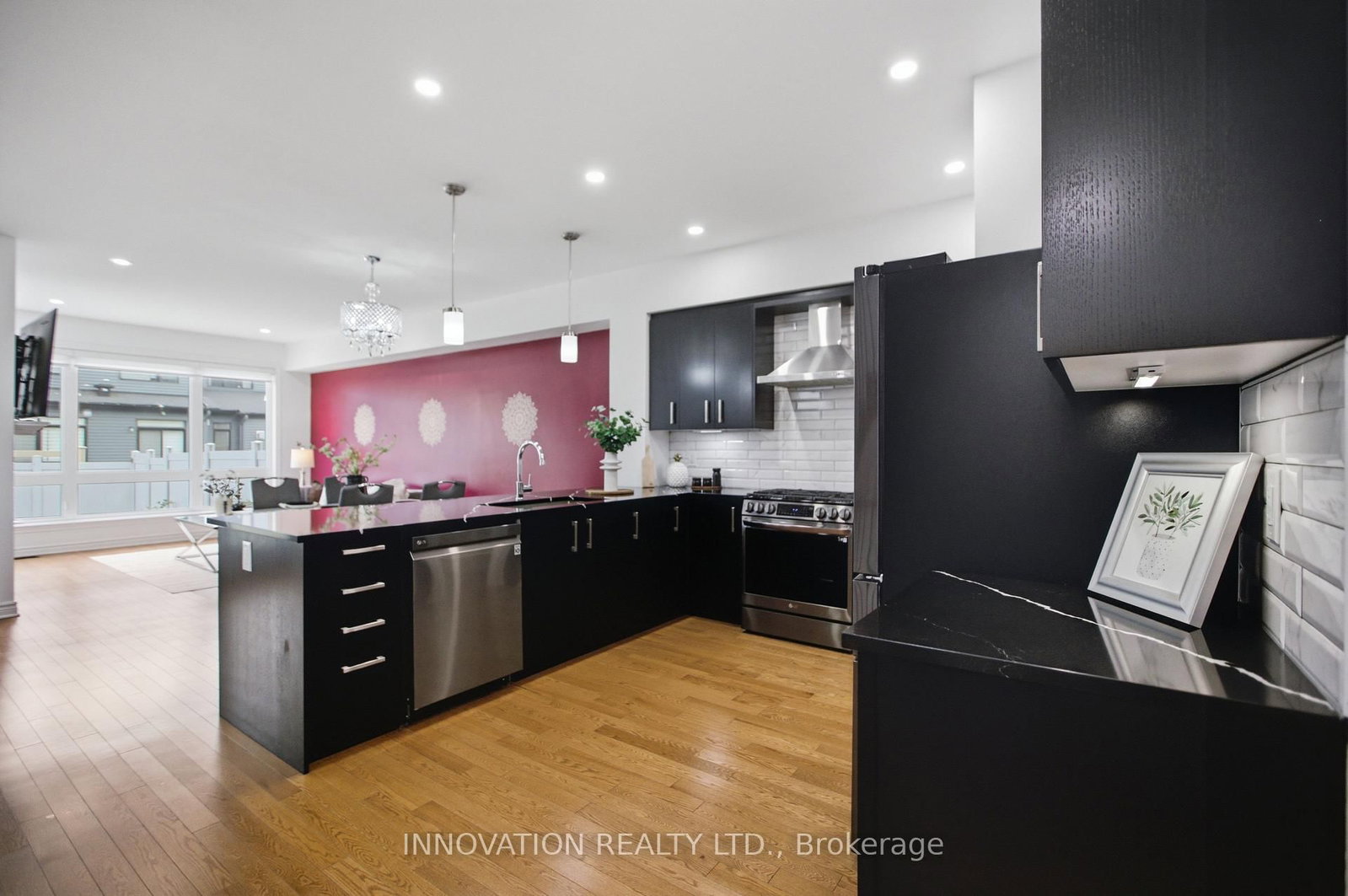 39 Hermes Avenue • Ottawa, ON photo 6