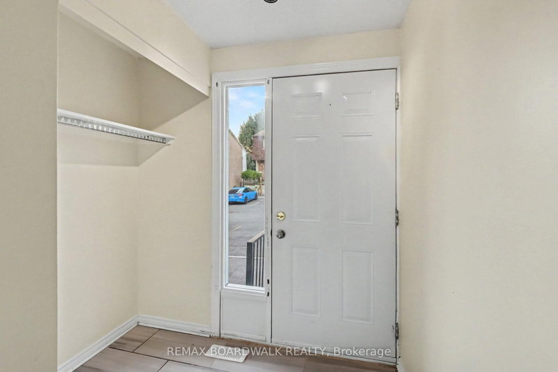 912 B Elmsmere Road