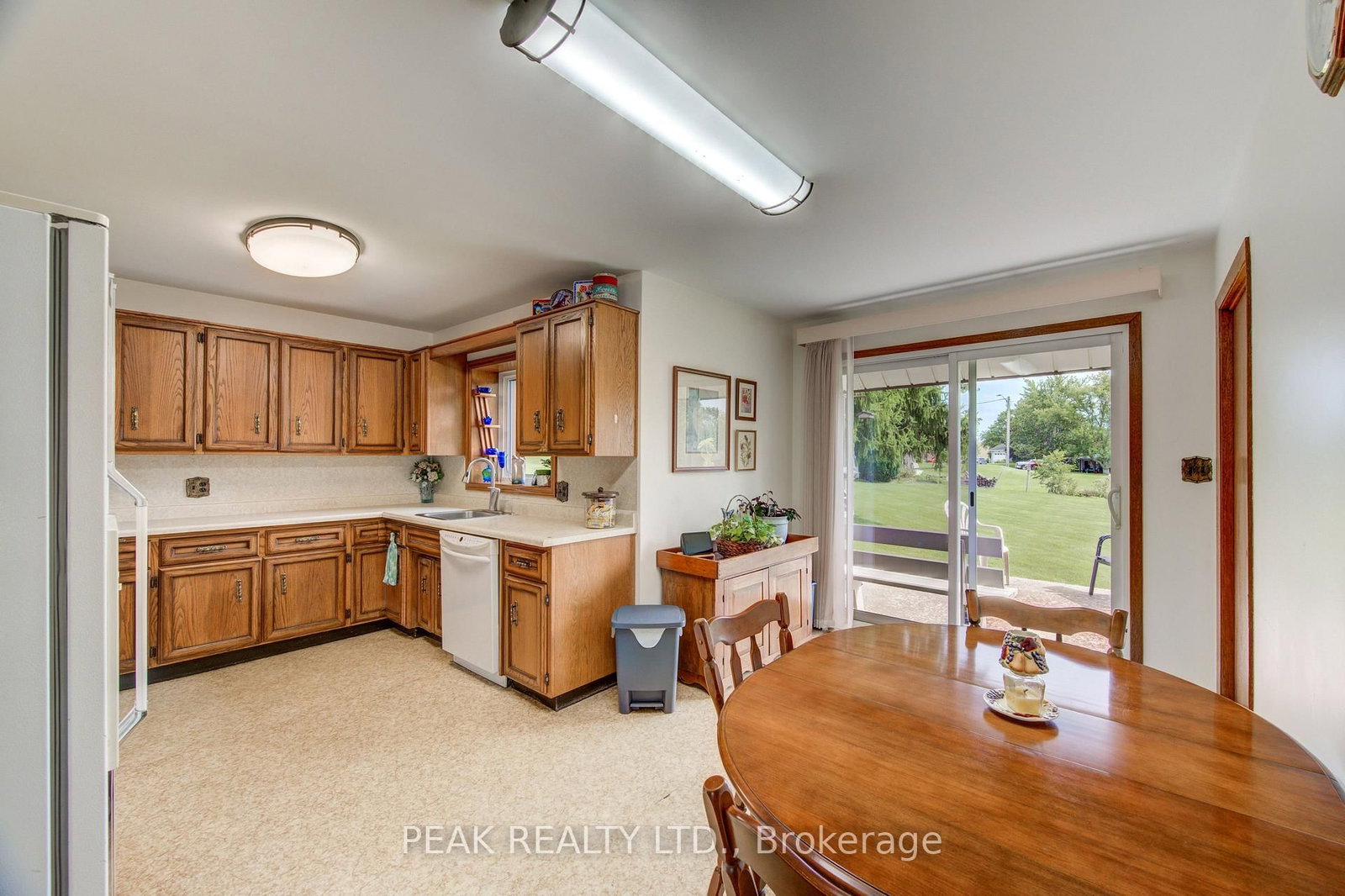 5465 King Street • Perth East, ON photo 20