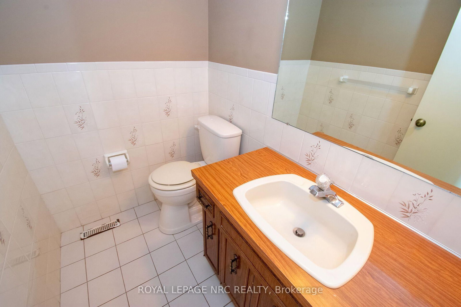 7 Dolly Circle • St. Catharines, ON photo 21