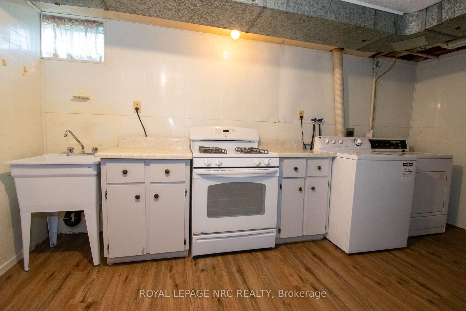 7 Dolly Circle • St. Catharines, ON photo 36