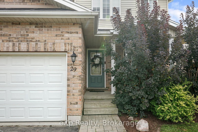 29 Maple Street