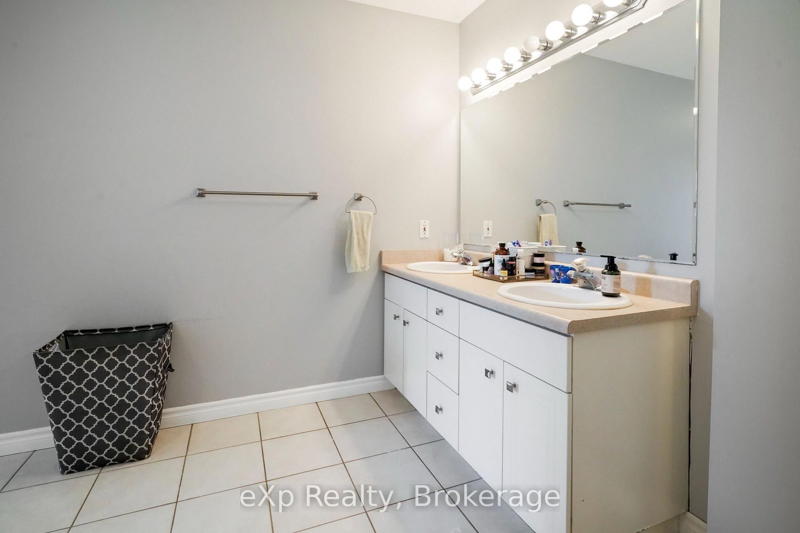 29 Maple Street • Mapleton, ON photo 38