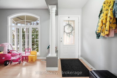 29 Maple Street • Mapleton, ON photo 4