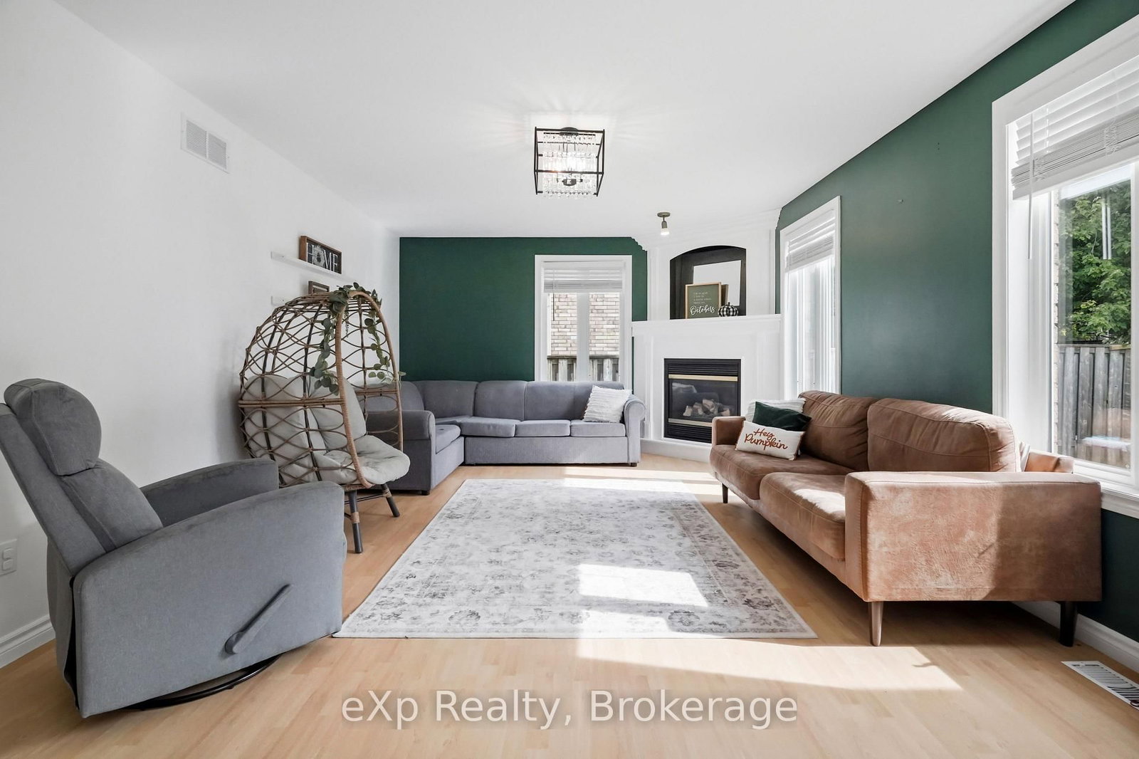 29 Maple Street • Mapleton, ON photo 9