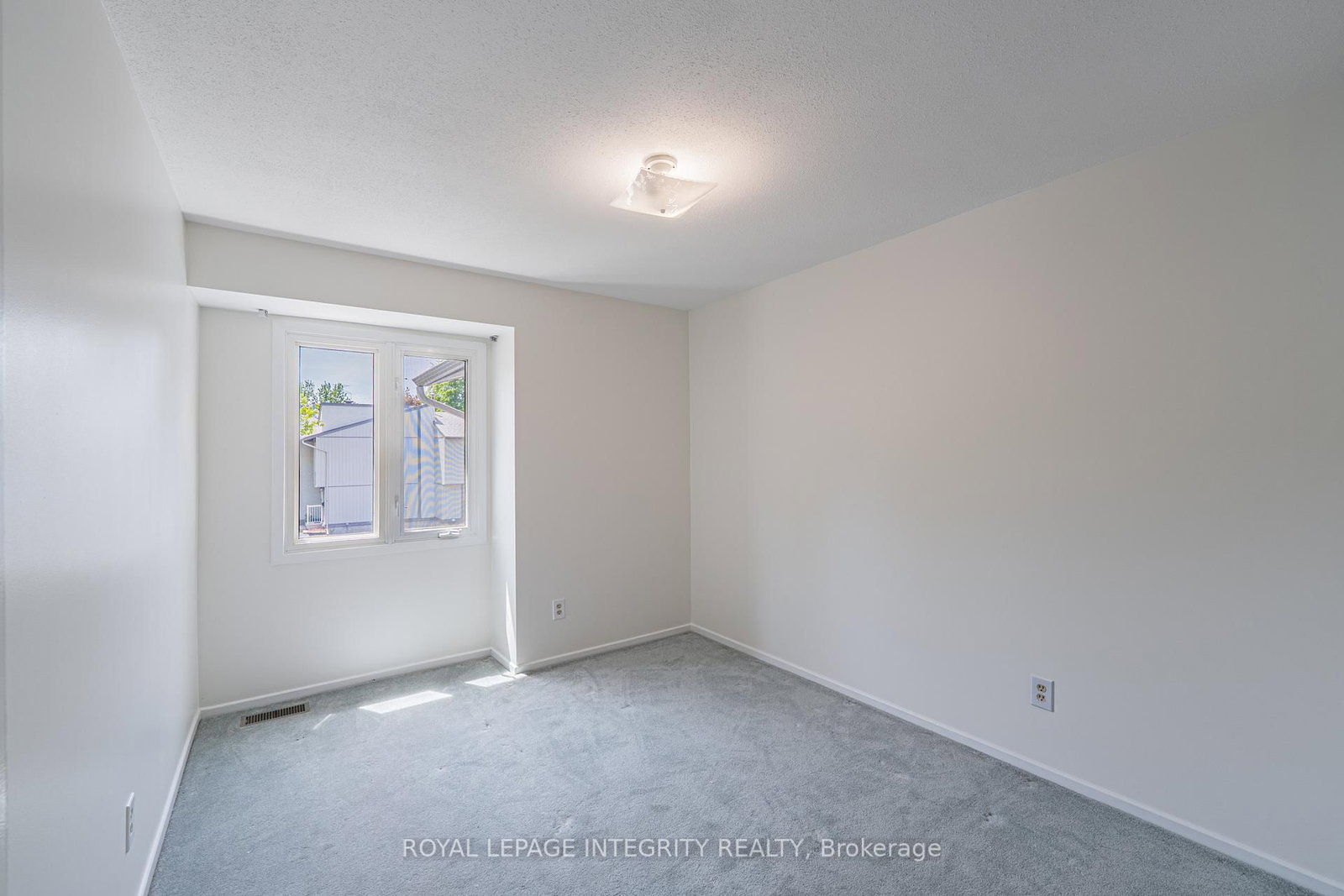 32C Benlea Drive • Ottawa, ON photo 19