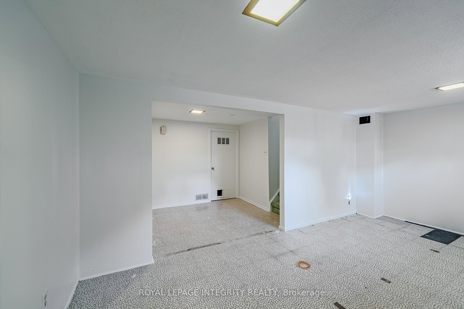 32C Benlea Drive • Ottawa, ON photo 26