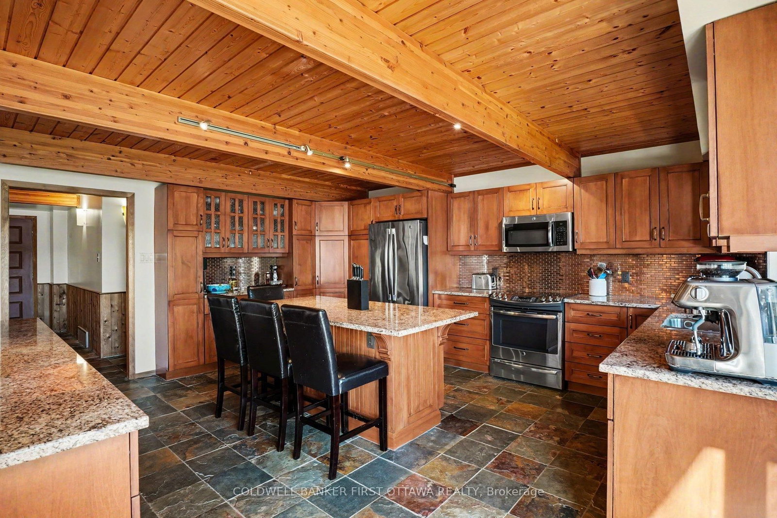 3842 Armitage Avenue • Ottawa, ON photo 18