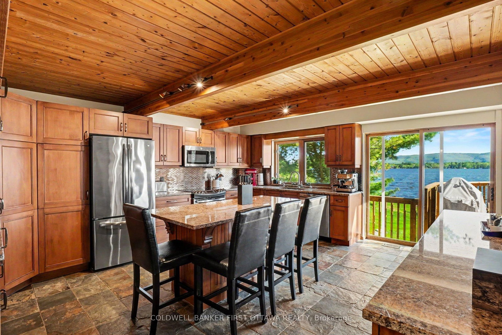 3842 Armitage Avenue • Ottawa, ON photo 20