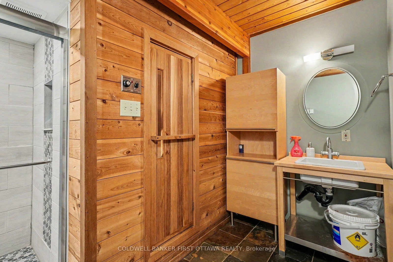 3842 Armitage Avenue • Ottawa, ON photo 23