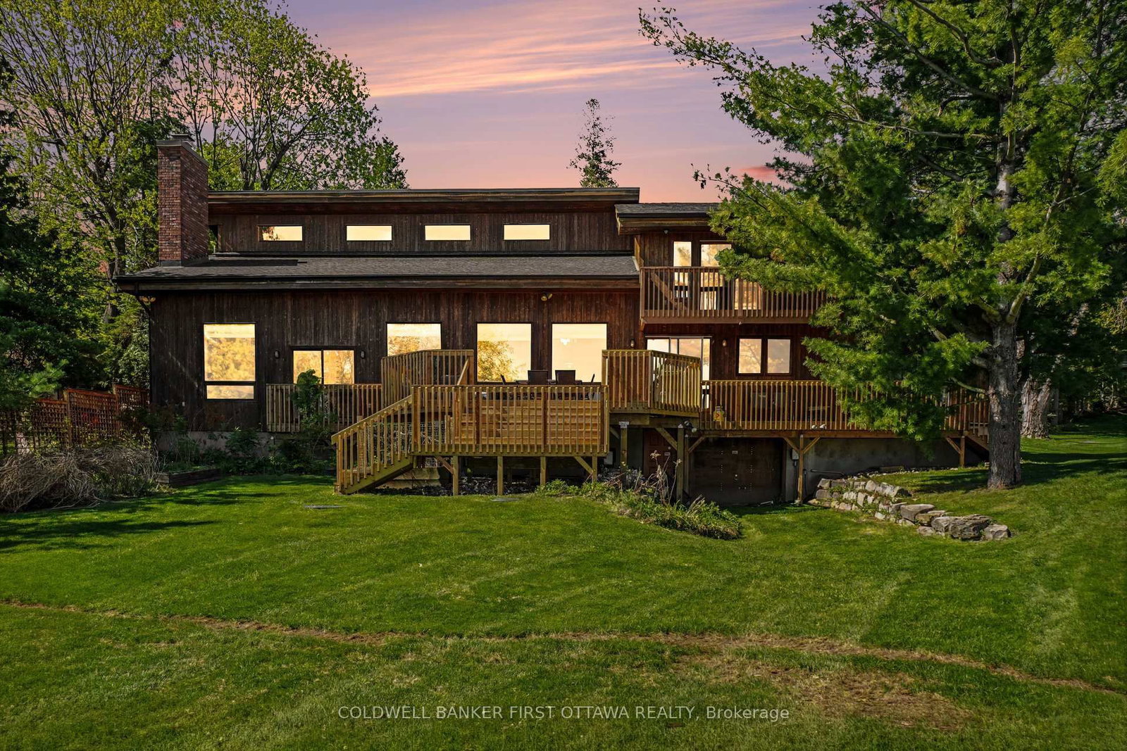 3842 Armitage Avenue • Ottawa, ON photo 41