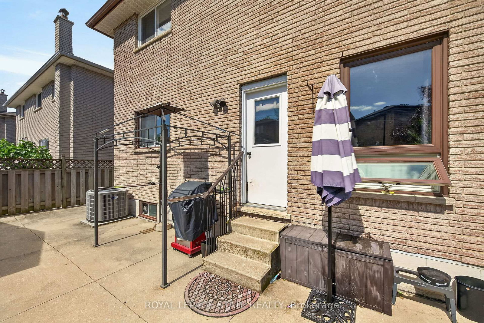 15 Ellen Avenue • Hamilton, ON photo 41