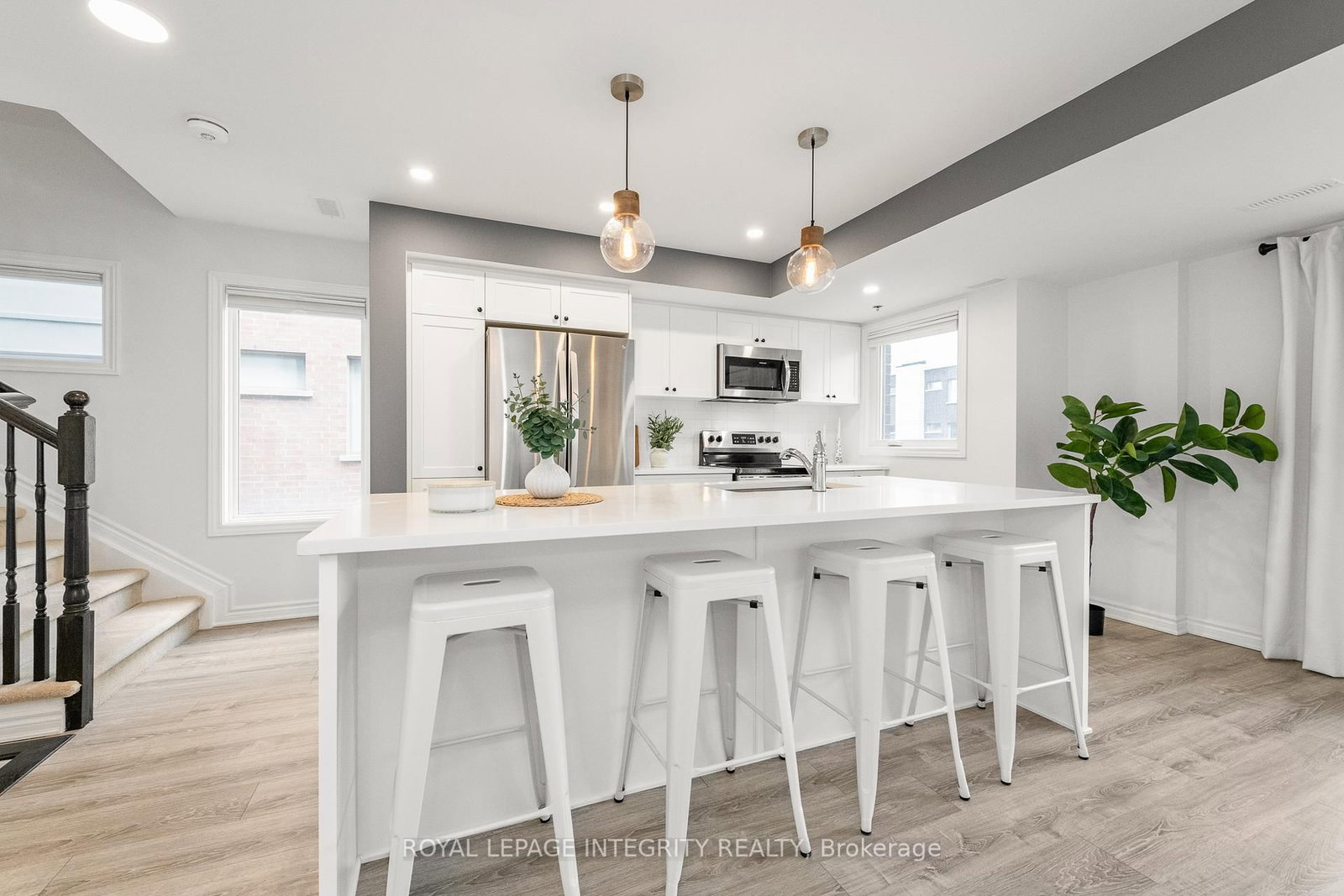 541 Takamose Private • #138 • Ottawa, ON photo 12