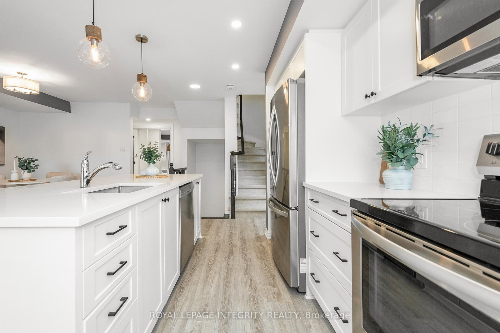 541 Takamose Private • #138 • Ottawa, ON photo 15