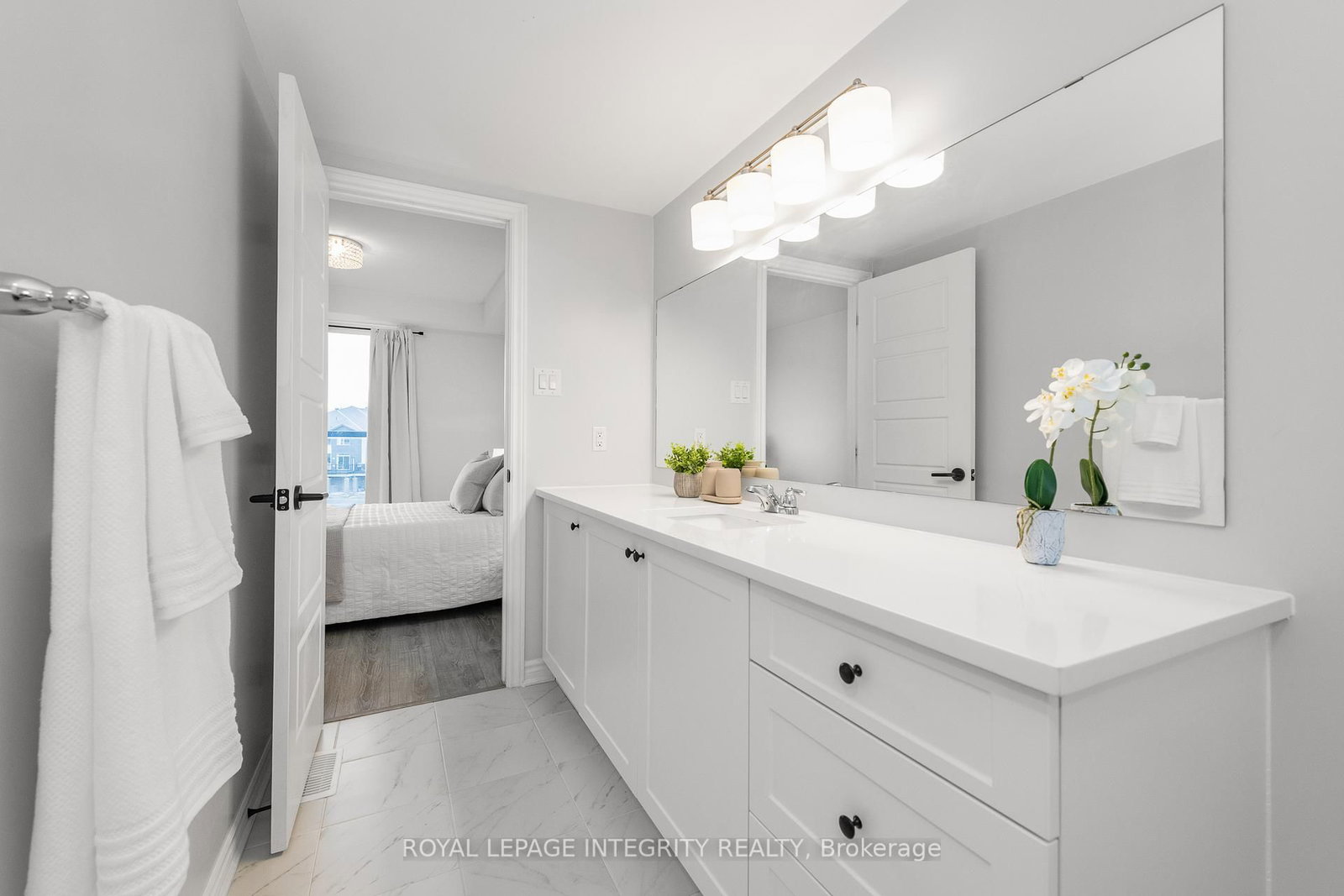 541 Takamose Private • #138 • Ottawa, ON photo 25