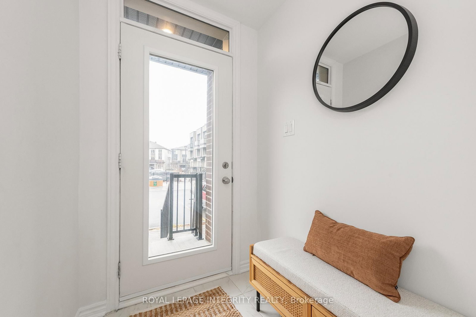 541 Takamose Private • #138 • Ottawa, ON photo 3
