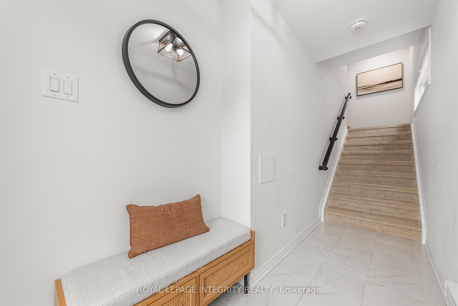 541 Takamose Private • #138 • Ottawa, ON photo 4