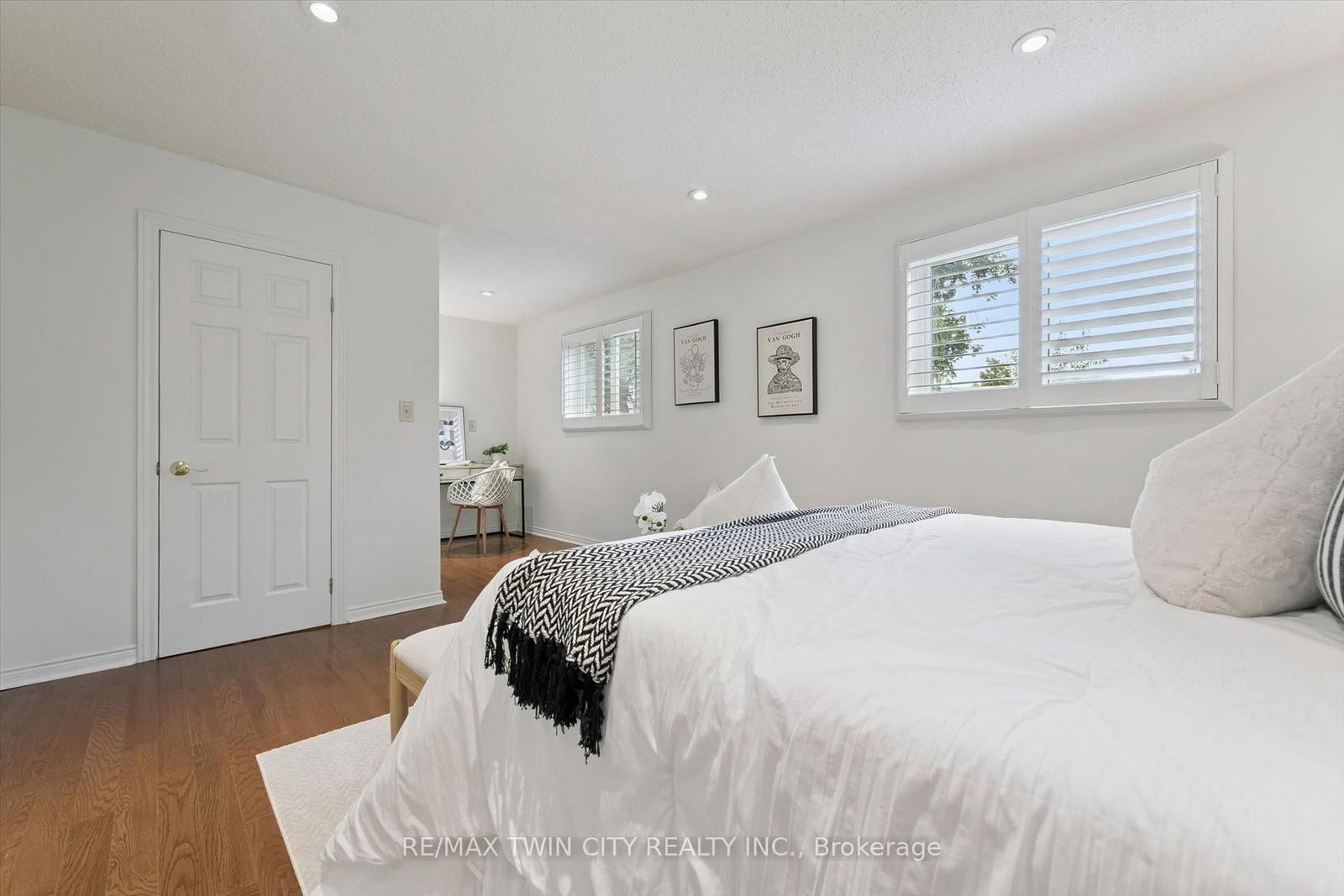 33 Maccoll Place • Haldimand, ON photo 17